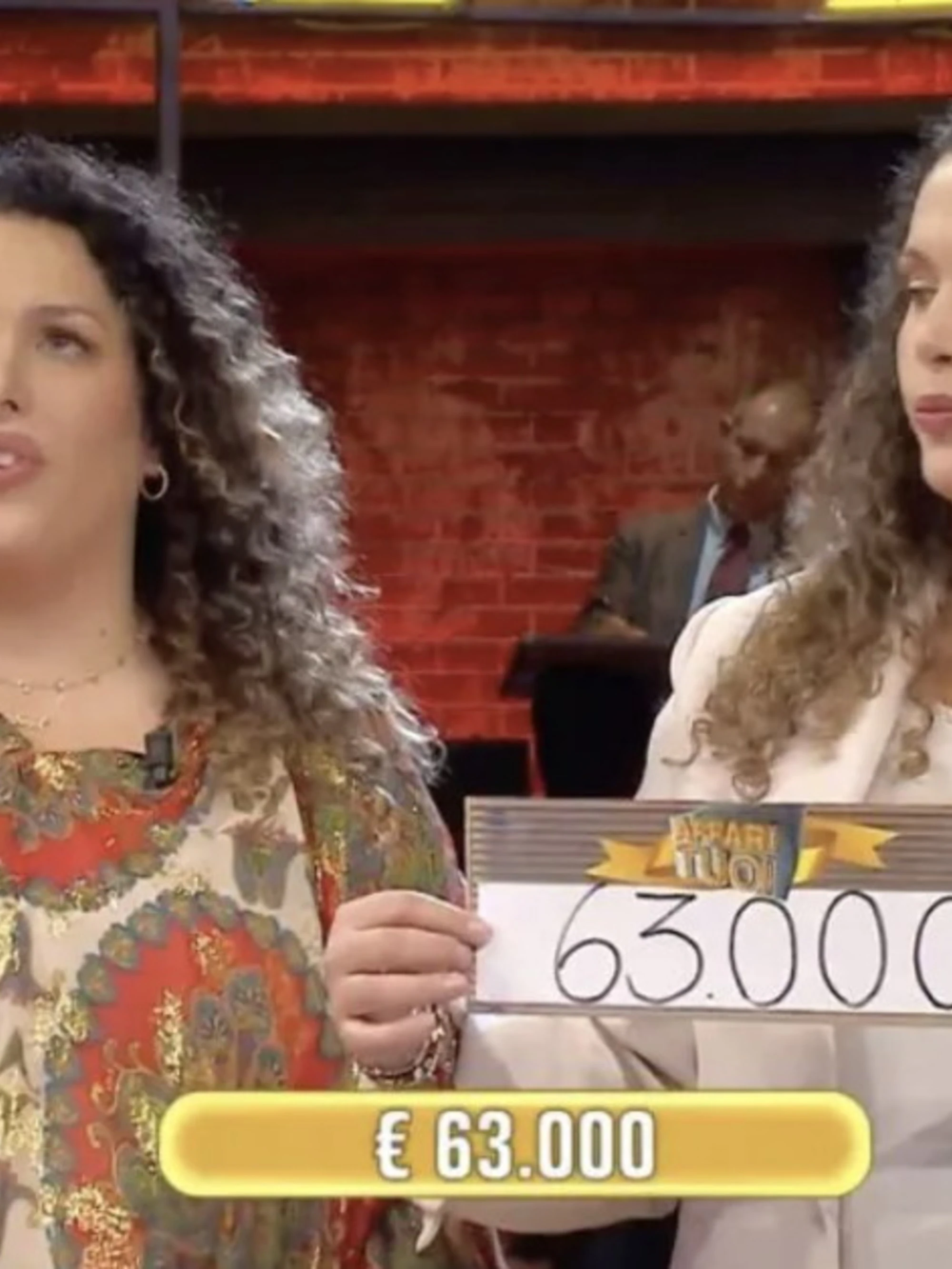 Affari Tuoi, il delirante sospetto su Marianna: "Mah, stessa offerta del pacco"