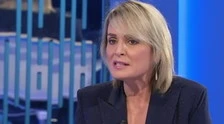 Antonella Viola sparge terrore: "Quando non dovete mai mangiare"