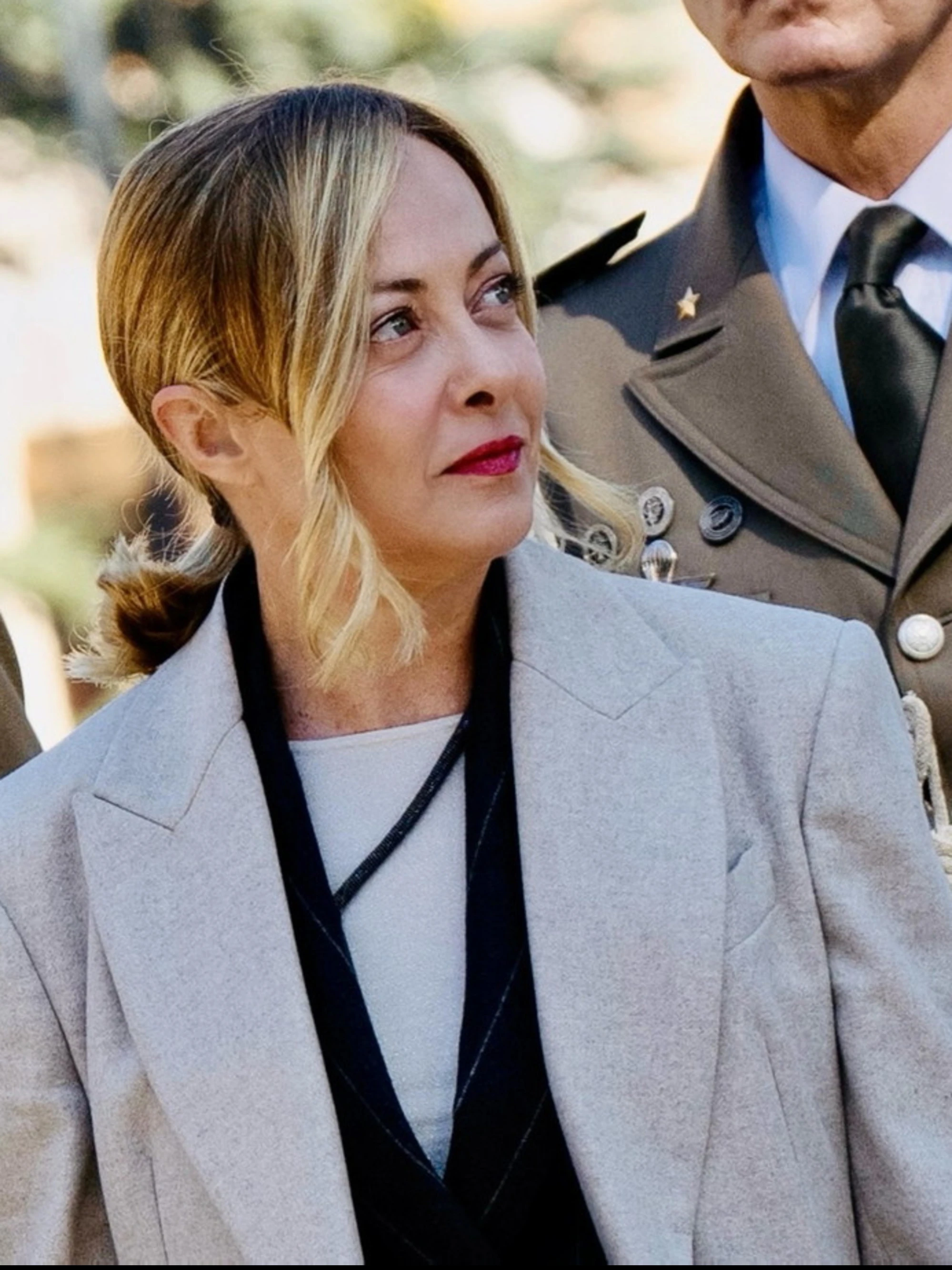 Sondaggio Dire-Tecné, Giorgia Meloni sfiora il 30%: c'è un crollo clamoroso a sinistra