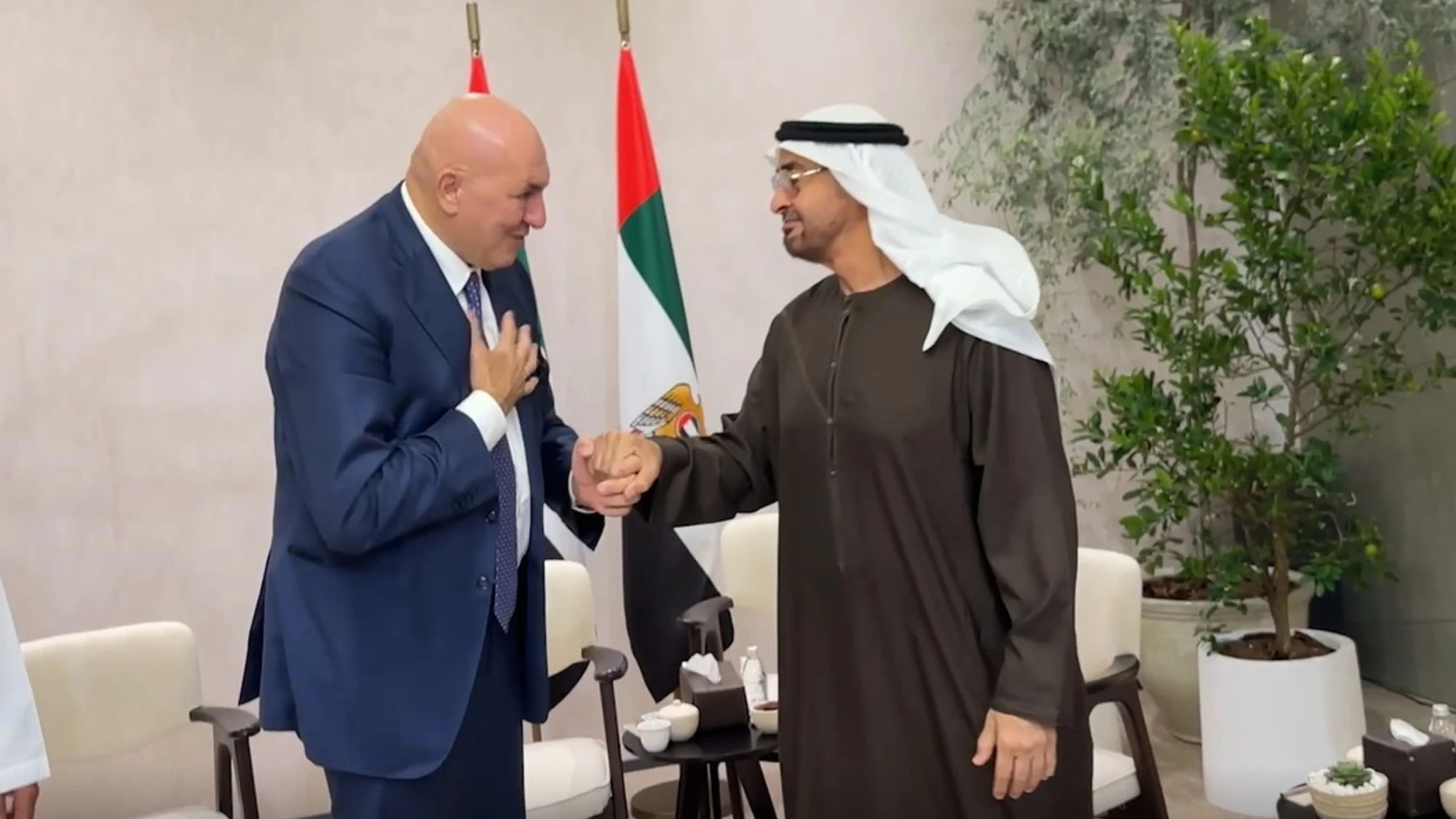 Visita del Ministro della Difesa Guido Crosetto negli Emirati Arabi Uniti e in Qatar