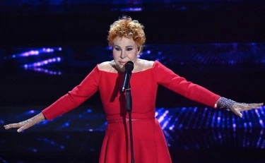 Ornella Vanoni: "Non sto bene, come un coltello che ti trapassa": le ultime telefonate
