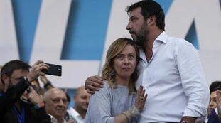 Sondaggio Ipsos: Salvini e Meloni oscurano la maggioranza, ma il boom della fiducia in Conte è inspiegabile