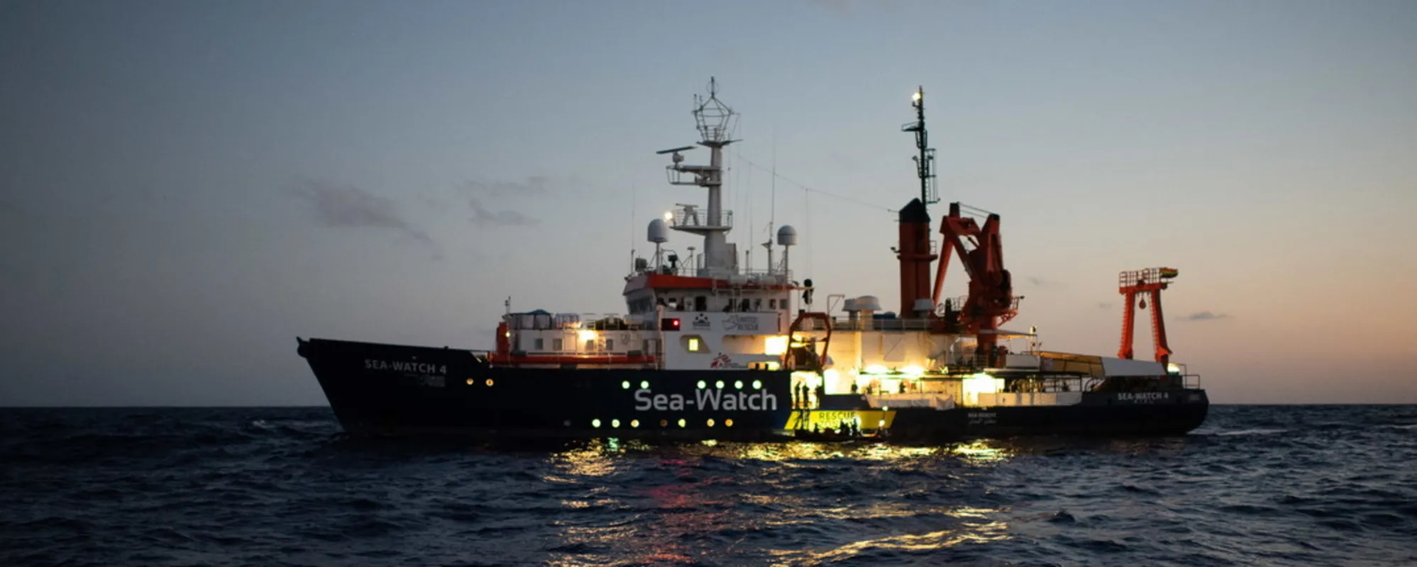 Leggi l'articolo: "Entriamo in porto". E cala la mannaia su Sea Watch: ecco come verrà sanzionata la nave della Ong