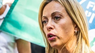 Giorgia Meloni al fianco degli imprenditori: "Contributi Inps, balletto del governo. Basta giocare con la vita delle persone"