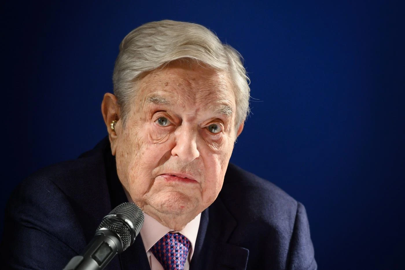 George Soros comanda Luigi Di Maio? Massimiliano Fedriga e quei due indizi inquietanti