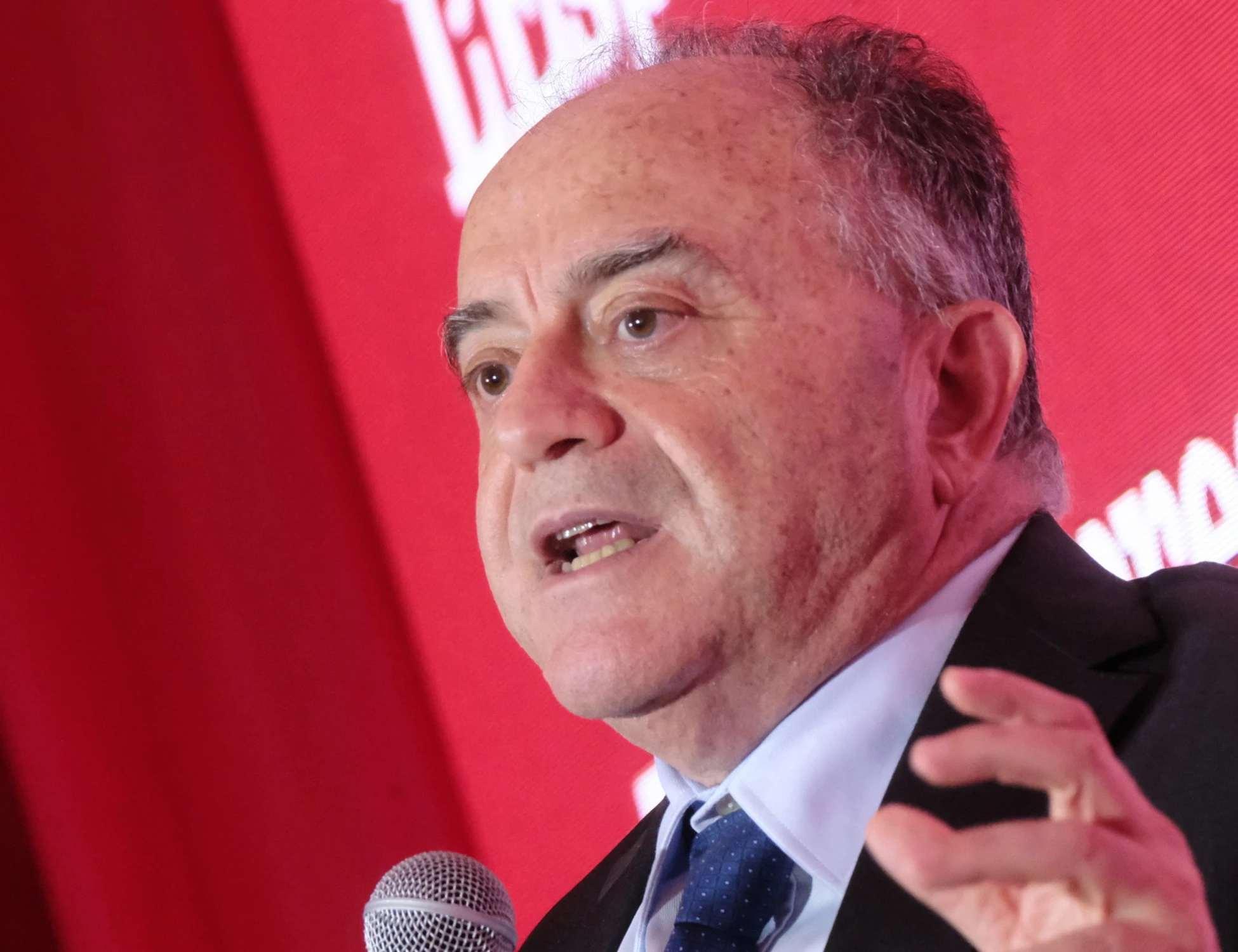 Nicola Gratteri, l'auto della scorta coinvolta in un incidente a Catanzaro