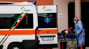 Coronavirus, bollettino: la curva di contagi e decessi, occhio al dato degli attualmente positivi