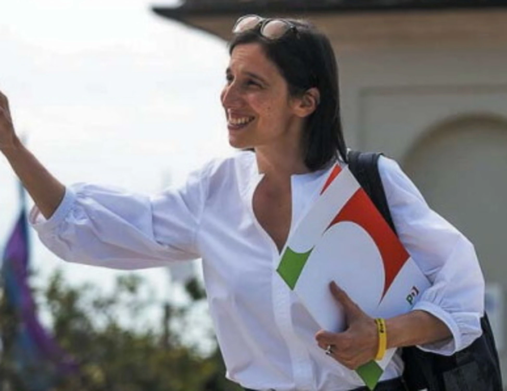 Elly Schlein, addio estate militante: ora è solo sofferente