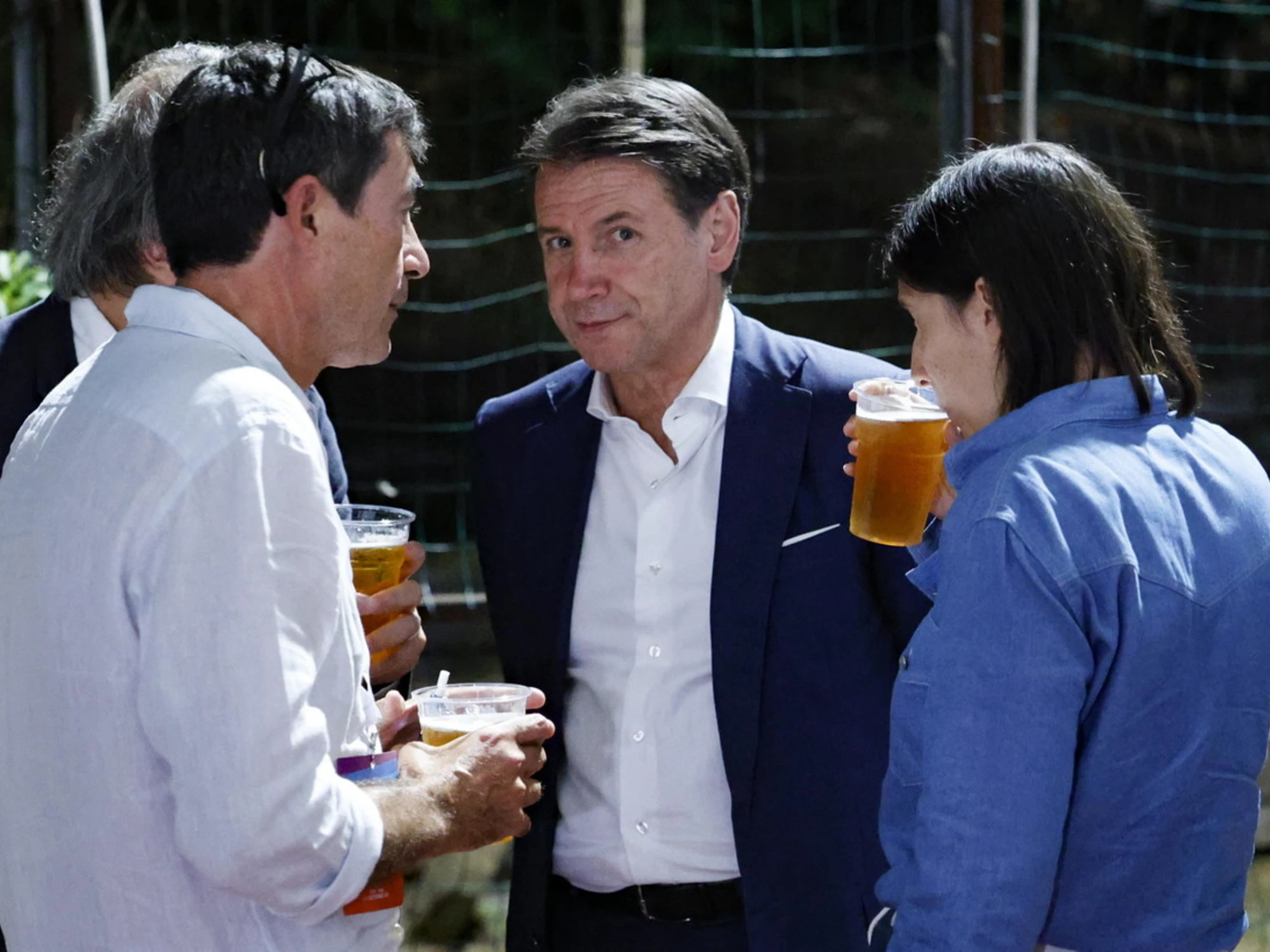 Sinistra muta su Trump e Meloni. Forse Alberto Trentini si è liberato da solo