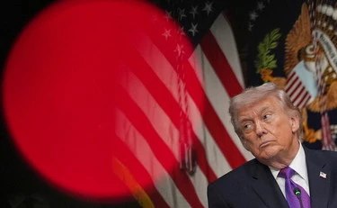 Iran, la diretta. Trump: "Successore di Khamenei? Devo essere coinvolto nella nomina"