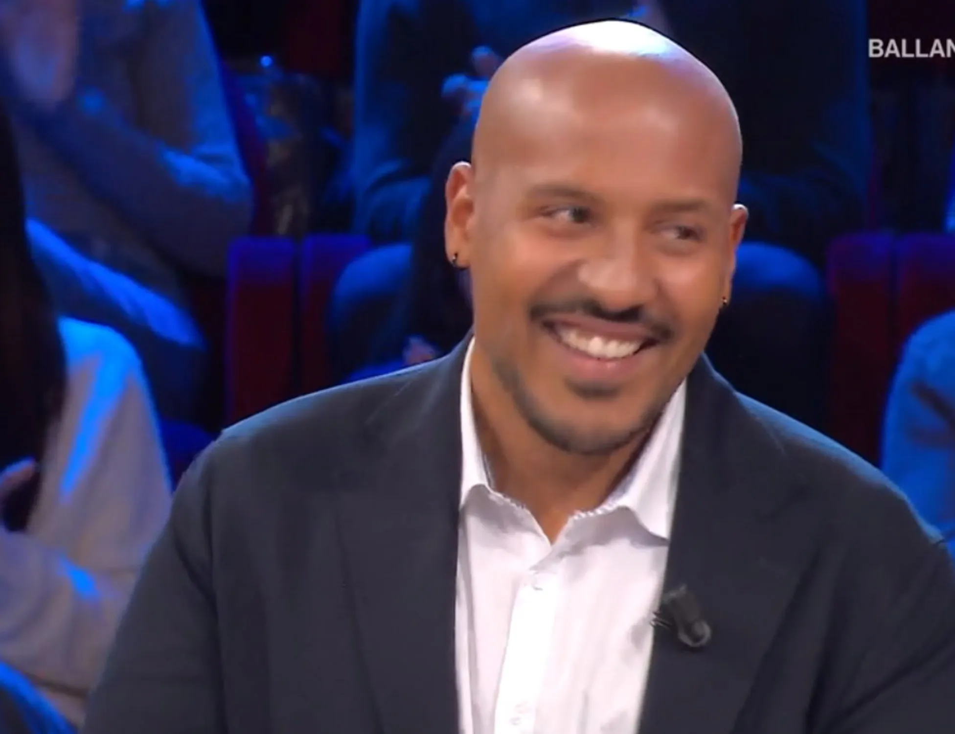 Affari Tuoi, clamoroso Stefano: a chi somiglia, panico tra i telespettatori