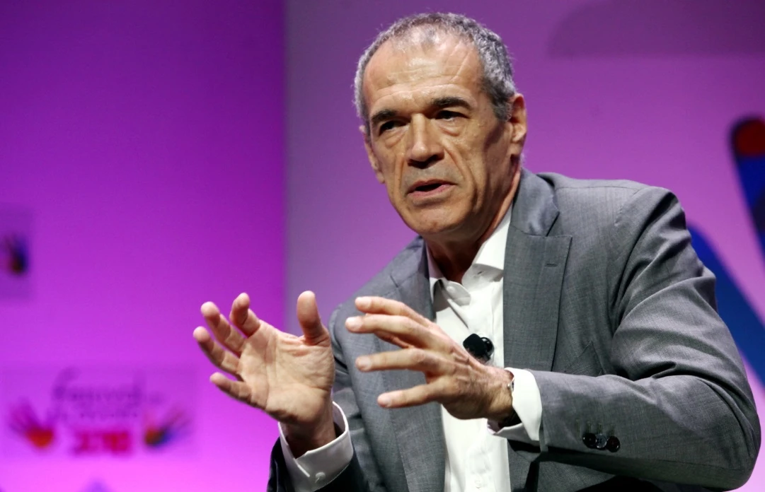 Che tempo che fa, Carlo Cottarelli: "Uno choc recessivo esterno ci porterebbe alla crisi del 2011"