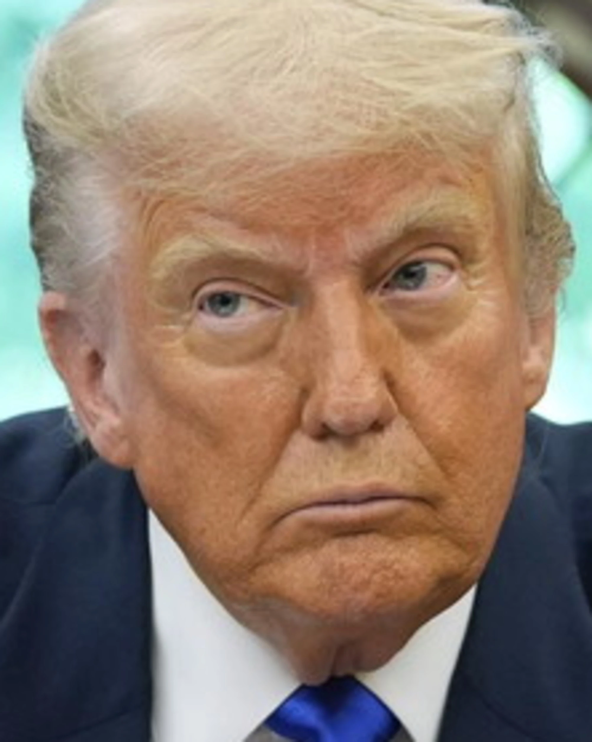 Trump, "Houthi capitolati": stop ai bombardamenti Usa