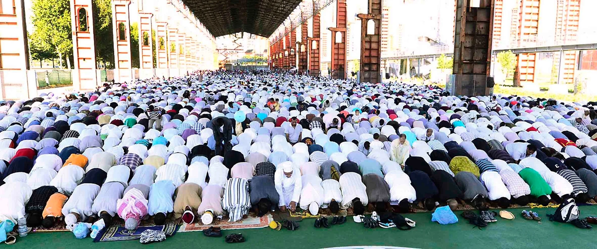 Milano, si parla di Islam a scuola e i musulmani se ne vanno: "È già tutto scritto nel Corano"