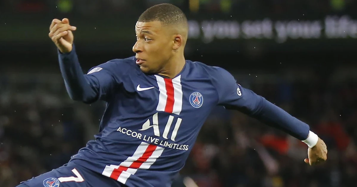 “Mbappé non varrà più di 40 milioni”. Virus, le stime dell’eurodeputato francese: crollo dei cartellini