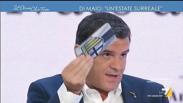 Gian Marco Centinaio a L'aria che tira dà il suo numero di cellulare in diretta: "Salvini scemotto?"