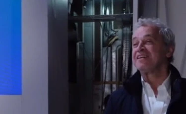 Enrico Mentana coi cani, David Parenzo lo accoglie così: prego?