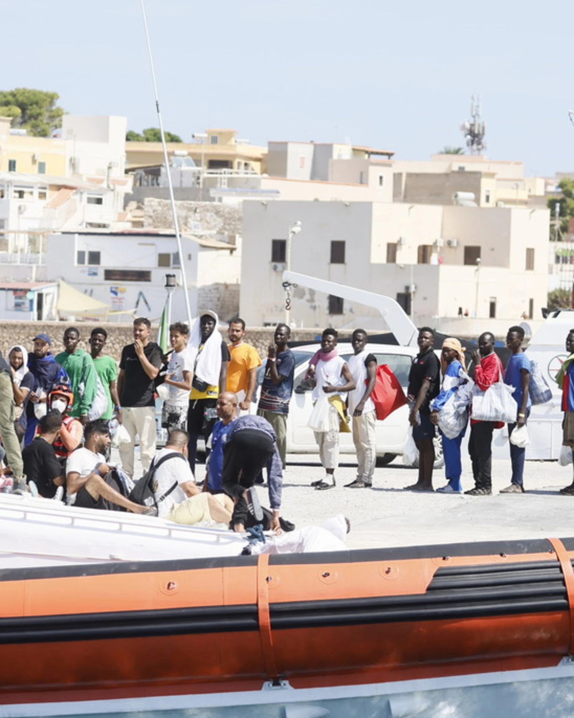 Il governo prevede mezzo milione di migranti? Ma la sinistra vuole più irregolari