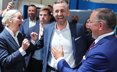 Afd al governo? "I nazionalpopulisti di sinistra potrebbero dare l'appoggio esterno"