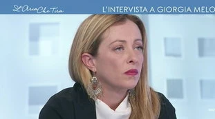 L'aria che tira, Myrta Merlino "spalleggia" Selvaggia Lucarelli? Giorgia Meloni a valanga: "Tiri fuori una sola parola"