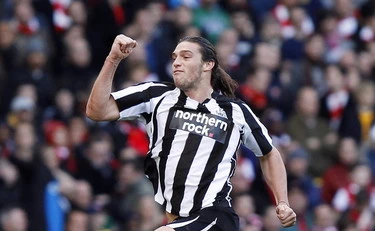 Andy Carroll, arrestato l'ex bomber dell'Inghilterra: rischia 5 anni di carcere