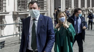 Sondaggio Ipsos, Giorgia Meloni e Matteo Salvini fanno il pieno di fiducia: un abisso con gli altri leader di partito