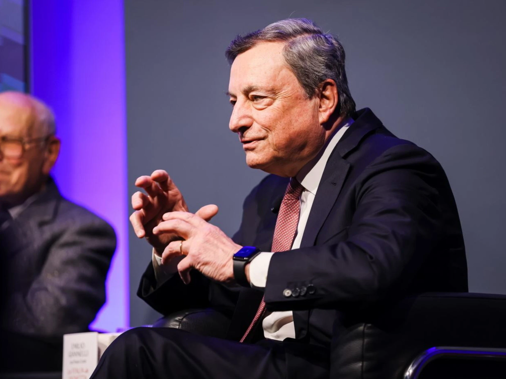 Mario Draghi sferza la Ue: "Nulla sarà più come prima. Ora accordo con gli Usa"
