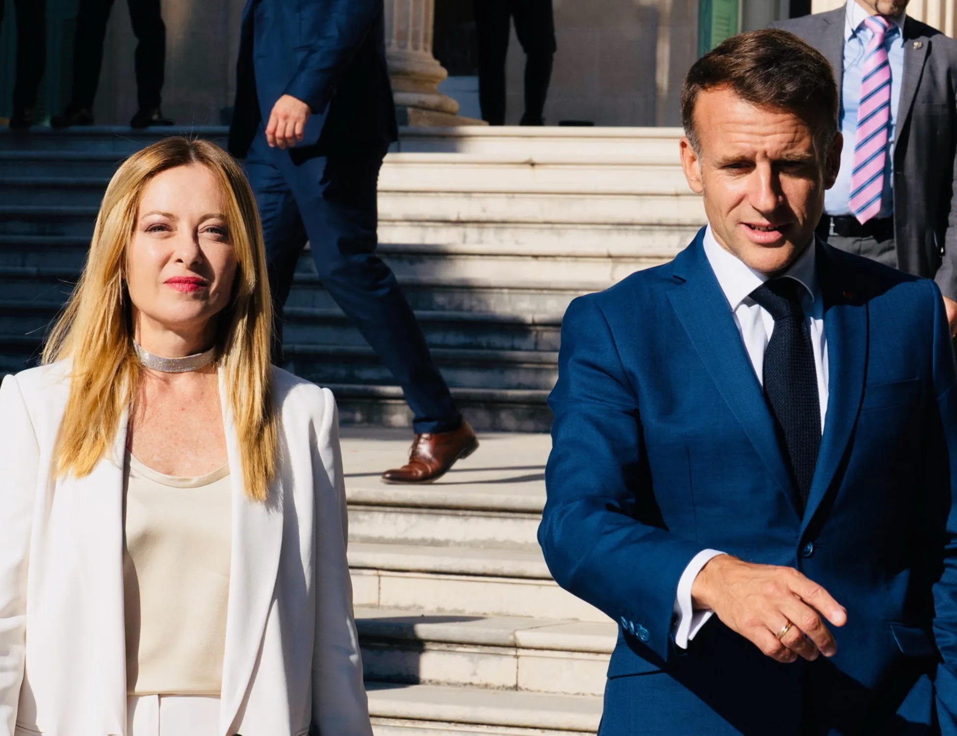 Leggi l'articolo: "Inversione storica". Il Financial Times incorona l'Italia: clamoroso schiaffo a Macron
