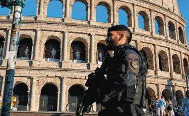 Roma, zona rossa al Colosseo: il Pd è disperato