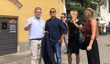 Luigi Di Maio sbigottito: incontra Carlo Fidanza e... reazione da ridere. Vade retro elezioni