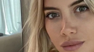 Mauro Icardi, altre corna? Vendetta di Wanda Nara: torna a Milano e... si spoglia. Foto da bollino rosso