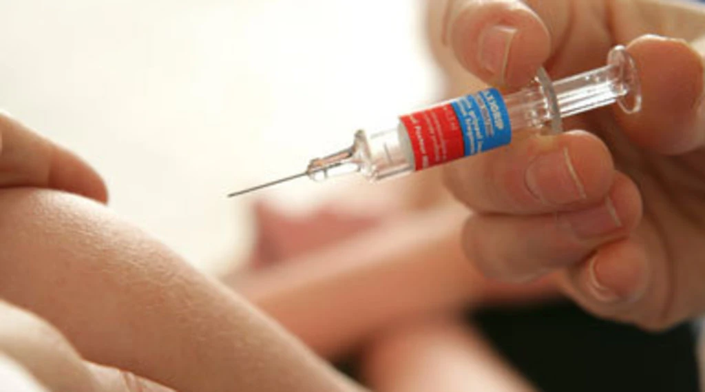 Coronavirus, pronto il primo test italiano per la patente d'immunità