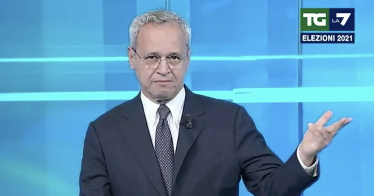 Enrico Mentana, "scimmia di mer***? Qualche cogl***...": volano insulti razzisti, il direttore sbrocca