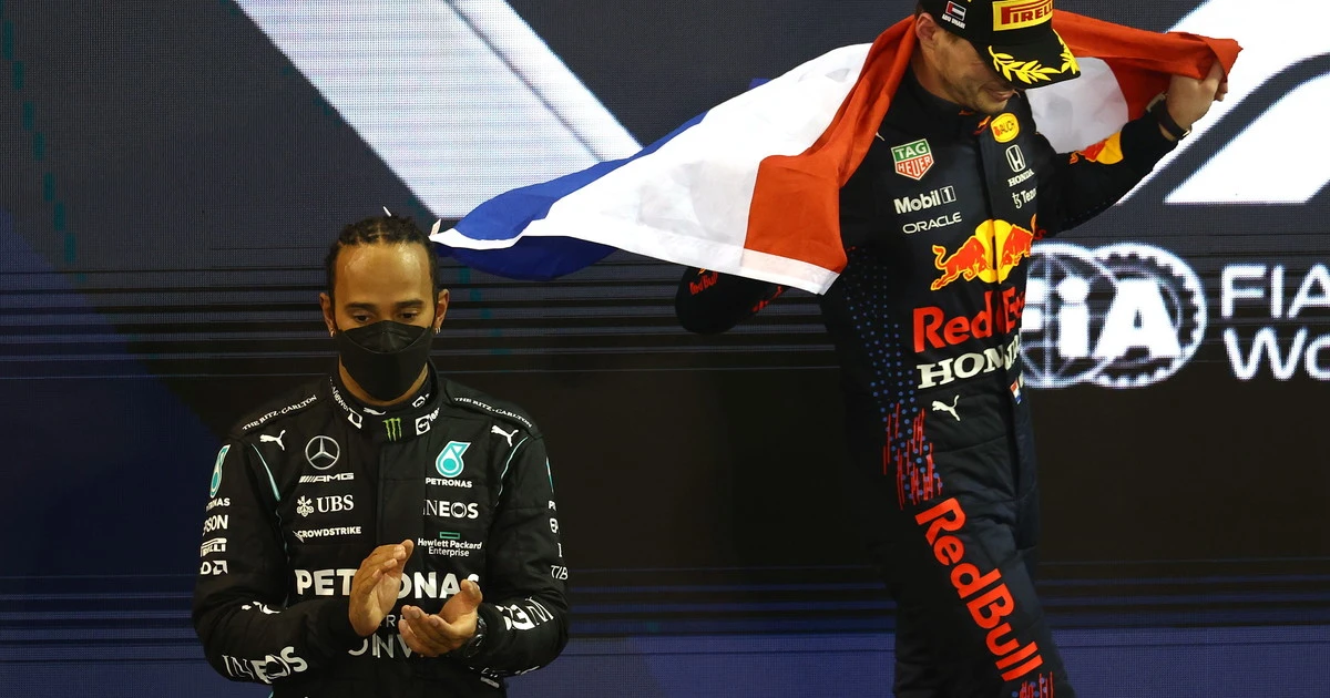 Max Verstappen 'cancella' Lewis Hamilton: "Bis mondiale? Credo che...". Inglese umiliato
