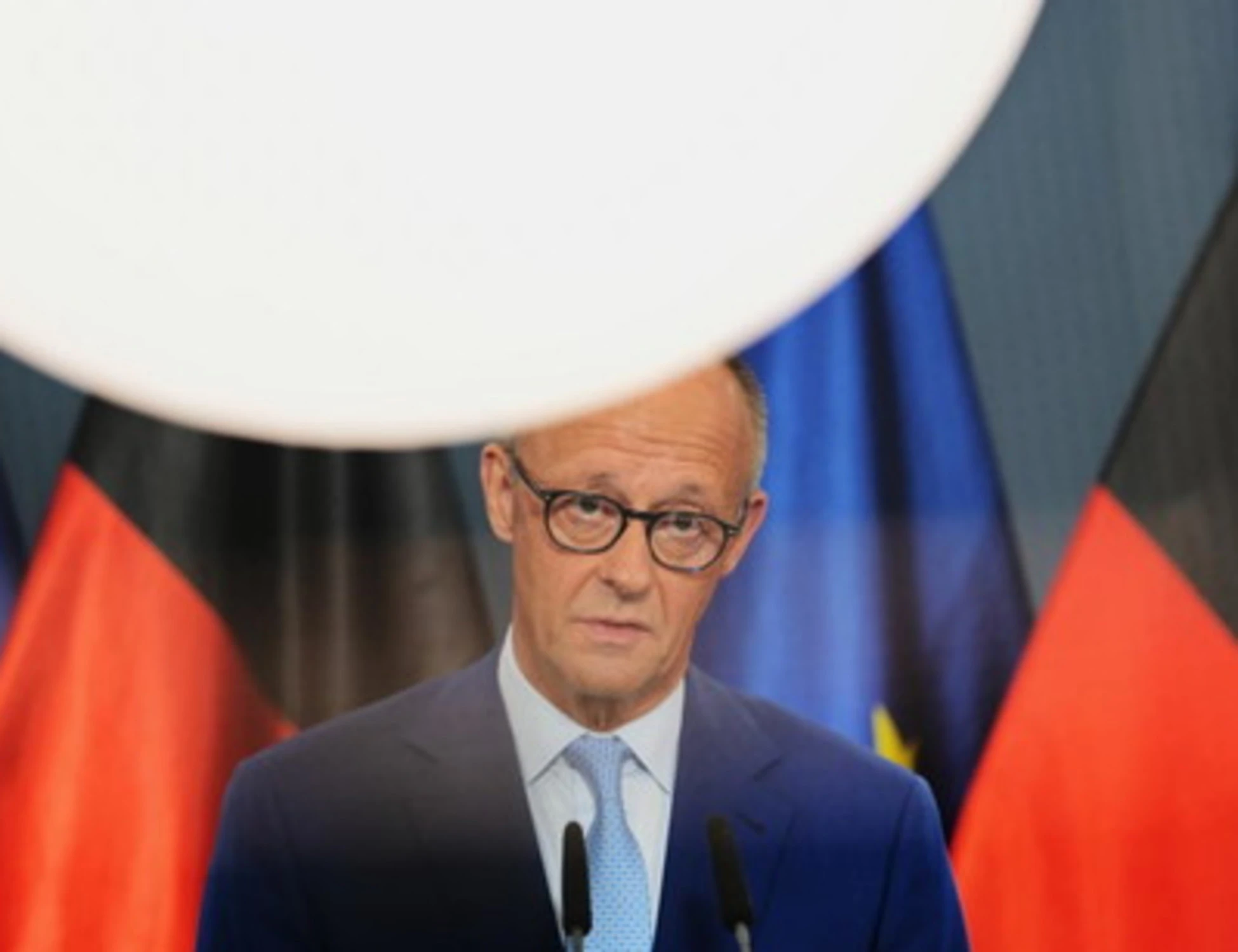 Merz polverizzato da AfD, il tam tam a Berlino: "Non arriva a fine anno"