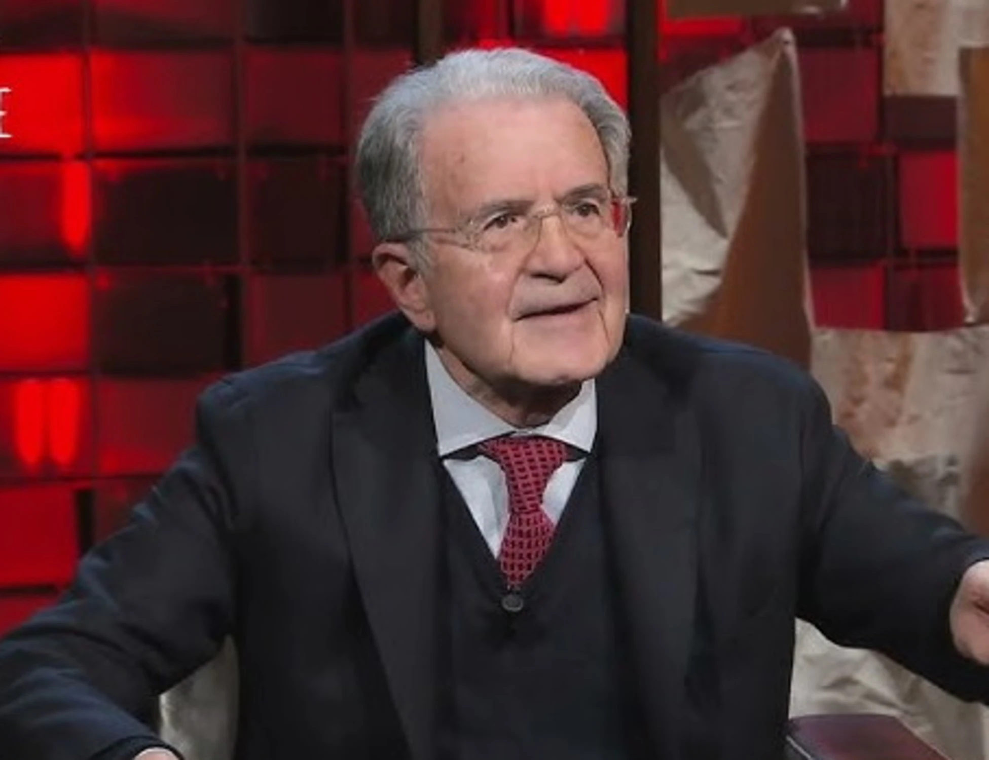 Romano Prodi, il nipote Luca si candida a Bologna: sfida a Pd e Lepore