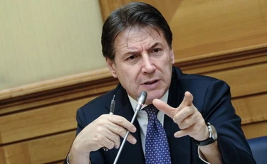 Giuseppe Conte usa i morti per spingere al voto: l'ultima bassezza