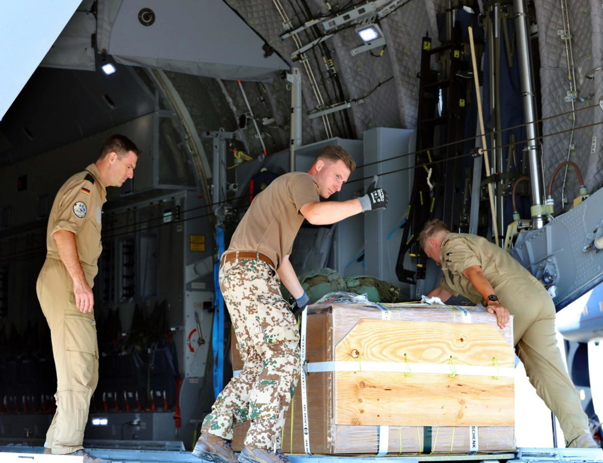 Il piano di Trump per Gaza: "L'America sfamerà tutti"