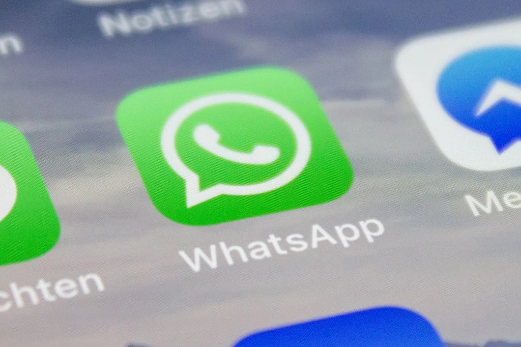 Truffe online, ultima frontiera: il messaggio di WhatsApp che ti può rovinare