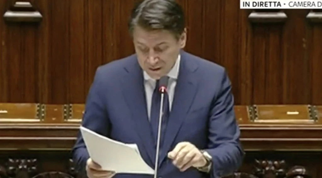 Giuseppe Conte difende i pieni poteri: "Dpcm? Ingiusta l'accusa di aver compresso le libertà fondamentali"