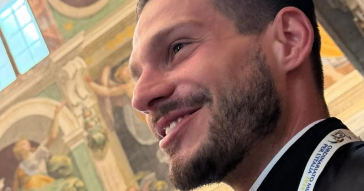 Don Michele, nuovo idolo del web