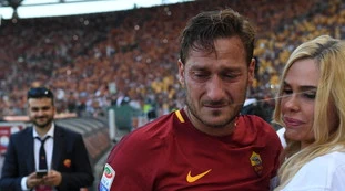 Totti, intervista-terremoto: "Con Ilary nuovo equilibrio". E Noemi "sparisce"
