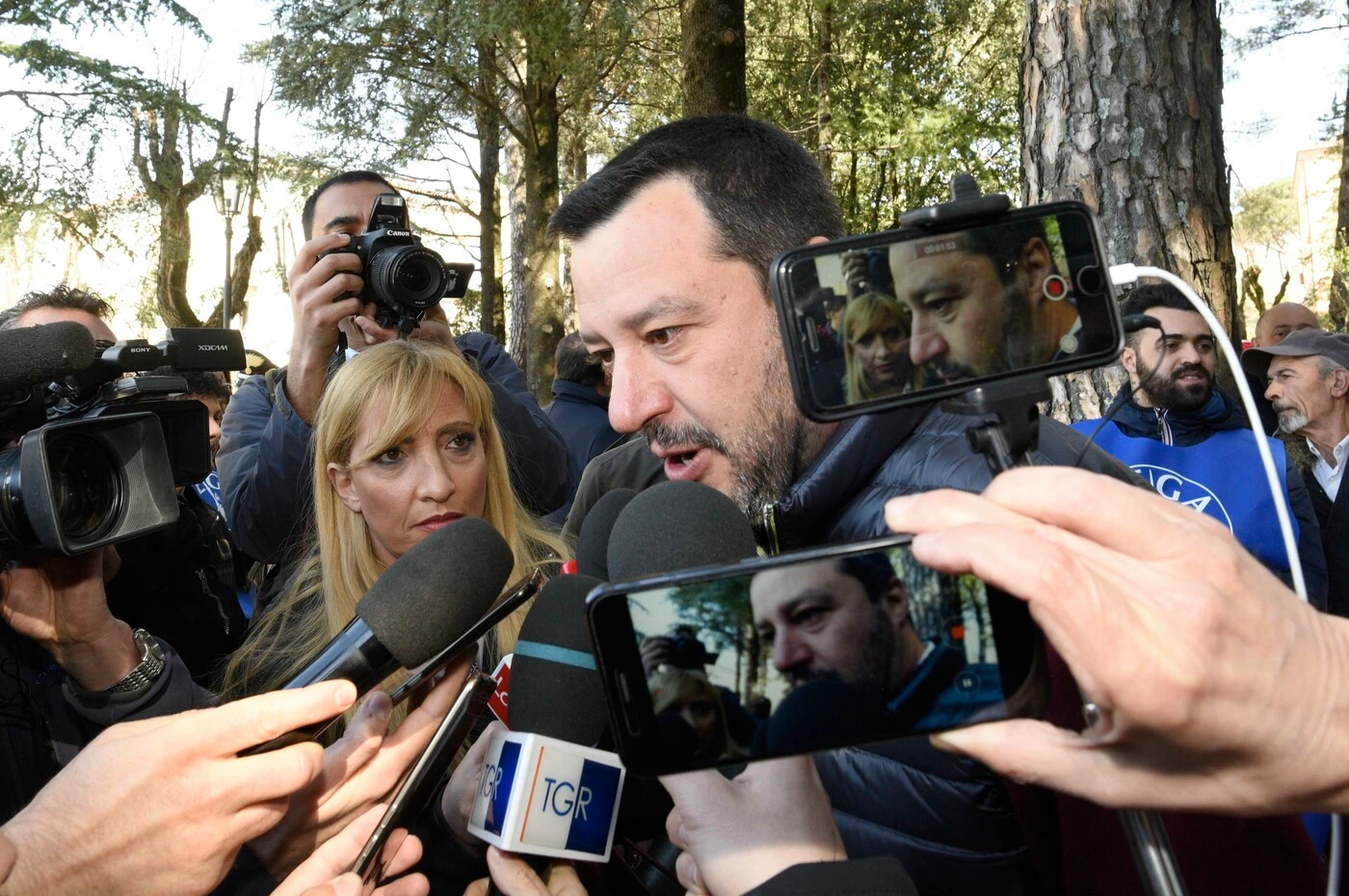 Matteo Salvini, il rilancio sulla flat tax per le famiglie. Il piano e i numeri: chi ci guadagna e quanto