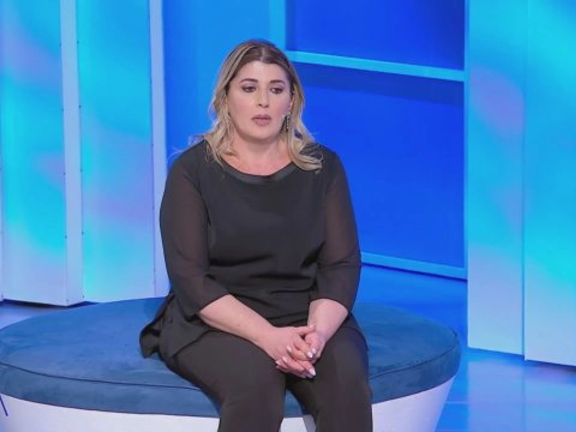 C'è posta per te, Annarita ricattata in studio dai figli: uno choc