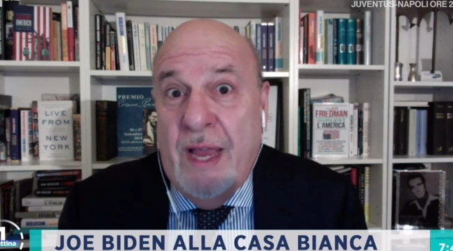 Alan Friedman, l'insulto a Melania Trump: "Donald si mette in aereo con la sua escort e va in Florida"