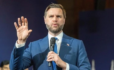 Anche JD Vance l'ha detto: "Meloni è una vera leader che può fare l'Italia grande"