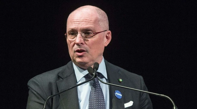 Coronavirus, Walter Ricciardi: "L'Italia rischia di finire come la Francia. Prossimo giro, lockdown locali"