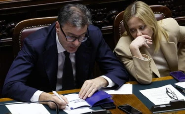 Meloni, vertice di governo sulle pensioni: cosa cambia