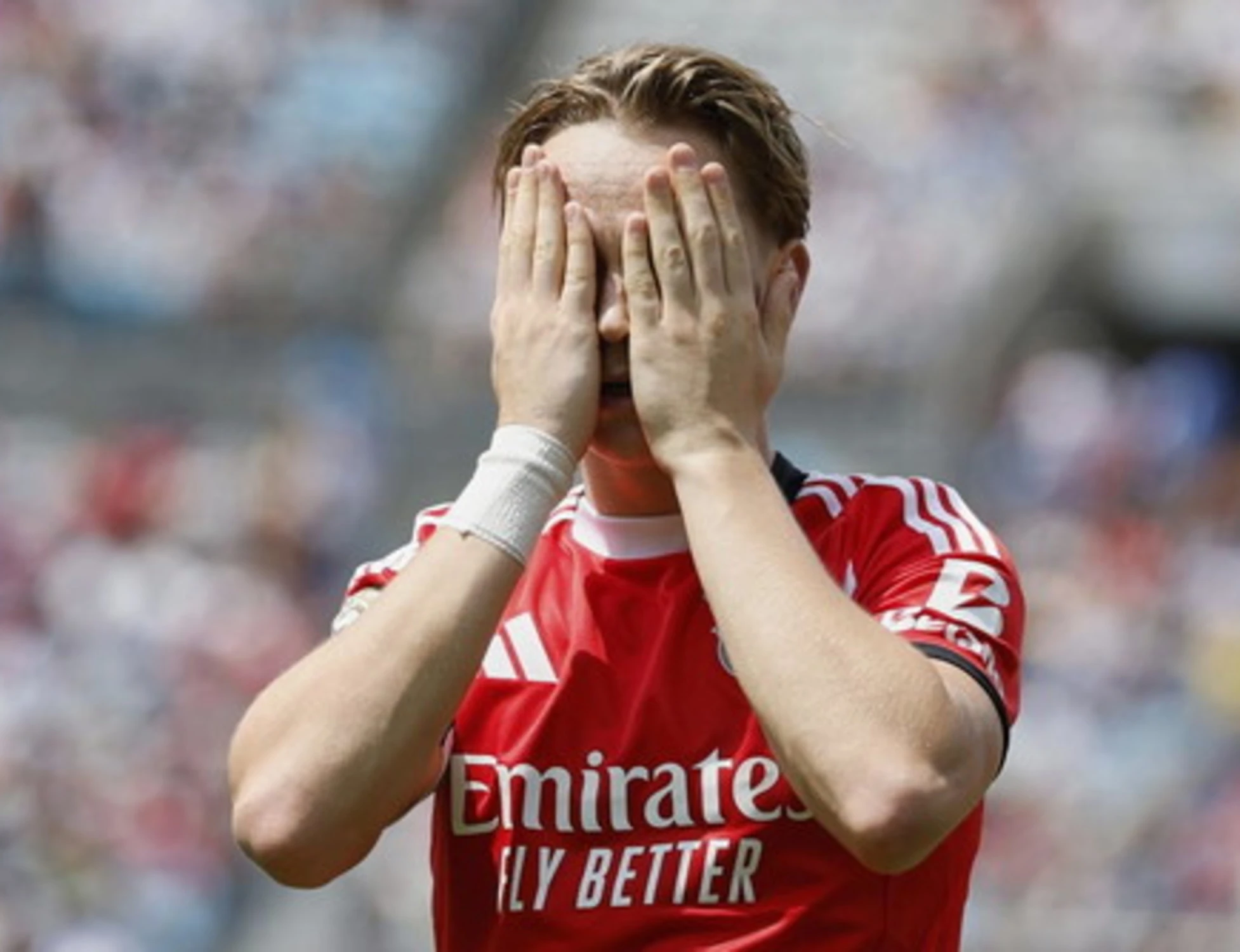 Schjelderup, video a luci rosse con minorenni: travolto dallo scandalo