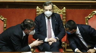 Sondaggio Tecnè, cala la fiducia nei confronti di Mario Draghi: ora Giorgia Meloni è a un passo